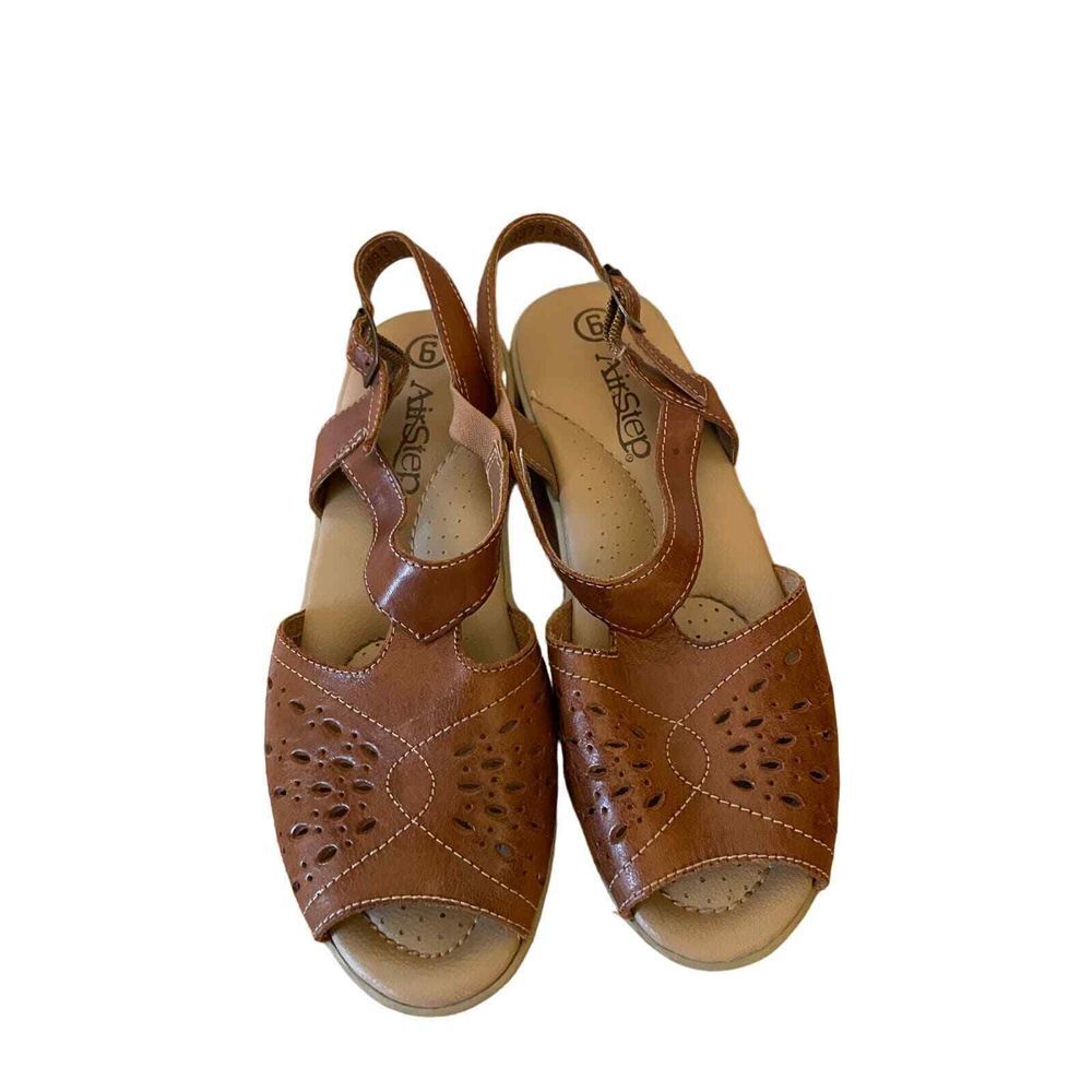 Airstep Laser Cutout Leather‎ Upper Sandals women's size 6